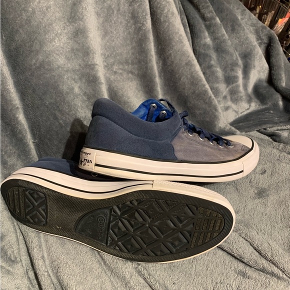 Converse All-Stars size 11 - Picture 2 of 3